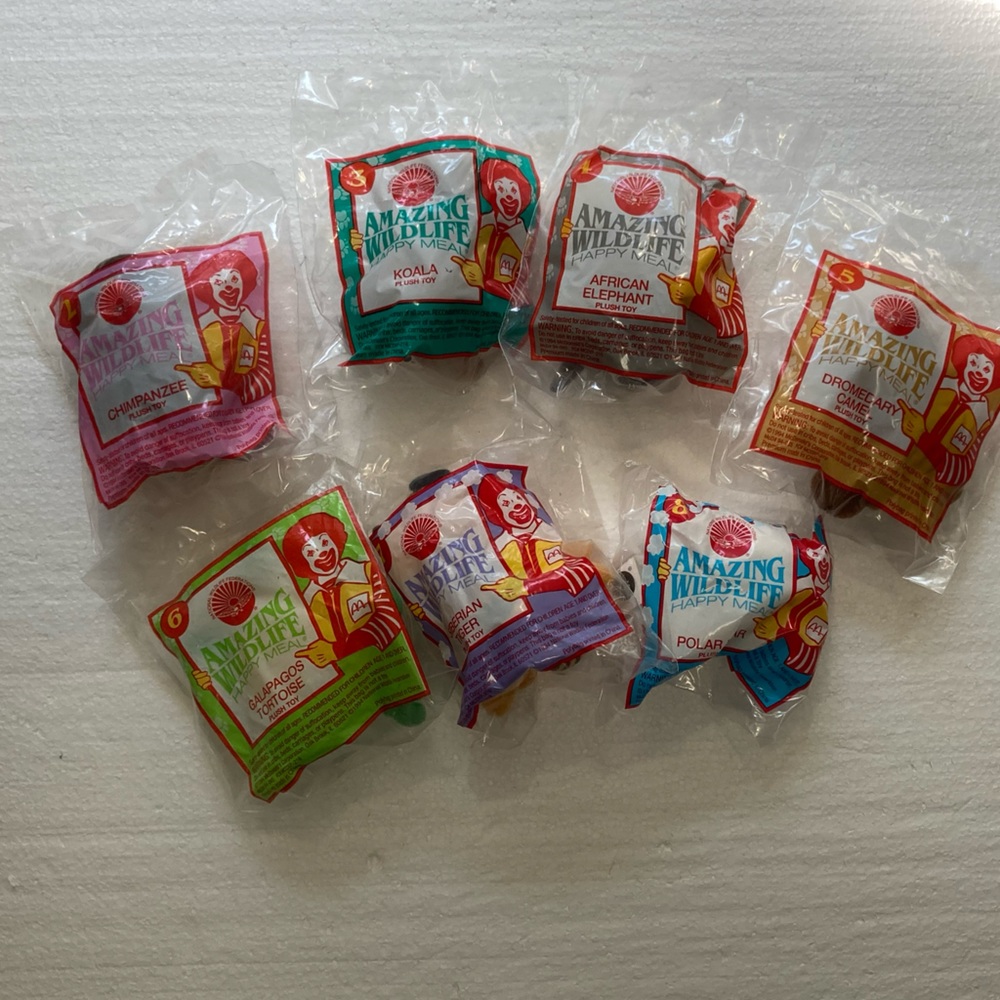 NIP McDonald’s 1994 Amazing Wildlife Happy Meal Plush Toys. 7 Total.